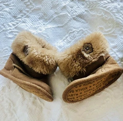 Koala Bebé Marrón Gamuza Botas Flores Botones Piel Sintética Forrados Invierno Botines Talla 1 Foto 1 de 4