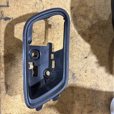 13 14 15 16 17 ACURA RDX PUERTA TRASERA IZQUIERDA INTERIOR MANIJA BISEL OEM S Foto 1 de 4