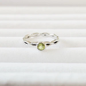 Genuine Natural Peridot 925 Sterling Silver Stack/Stackable Ribbon Ring - Picture 1 of 4