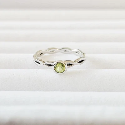 Genuine Natural Peridot 925 Sterling Silver Stack/Stackable Ribbon Ring - Image 1 of 4