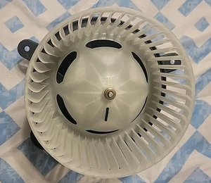 Motor soplador calentador HVAC con ventilador para Jeep Cherokee Wrangler 1997 98 99-2001 700095 - Imagen 1 de 2