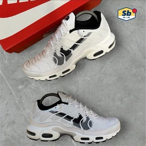 NIKE TN AIR MAX PLUS | PINTURA EN AEROSOL SWOOSH | UK TALLA 10 | FD0658-100 | TOTALMENTE NUEVAS - Imagen 1 de 6
