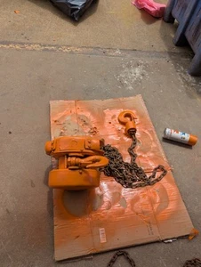 Coffing 2 Ton Chain Hoist - Picture 1 of 4