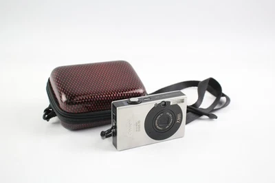 Canon IXUS 70 Digital Compact Camera Working w/ Canon 3x Optical Zoom Lens - Image 1 of 4