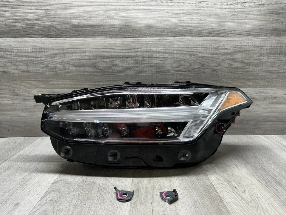 2018-2024 Volvo XC90 Adaptive Left LH Driver Side Headlight W/O Module ((((77))) - Image 1 of 4