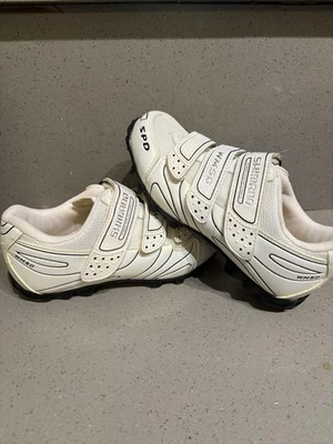 Zapatos de ciclismo Shimano WM50 SPD blancos para mujer talla 37 EU 5,5 EE. UU. para mujer Foto 1 de 4