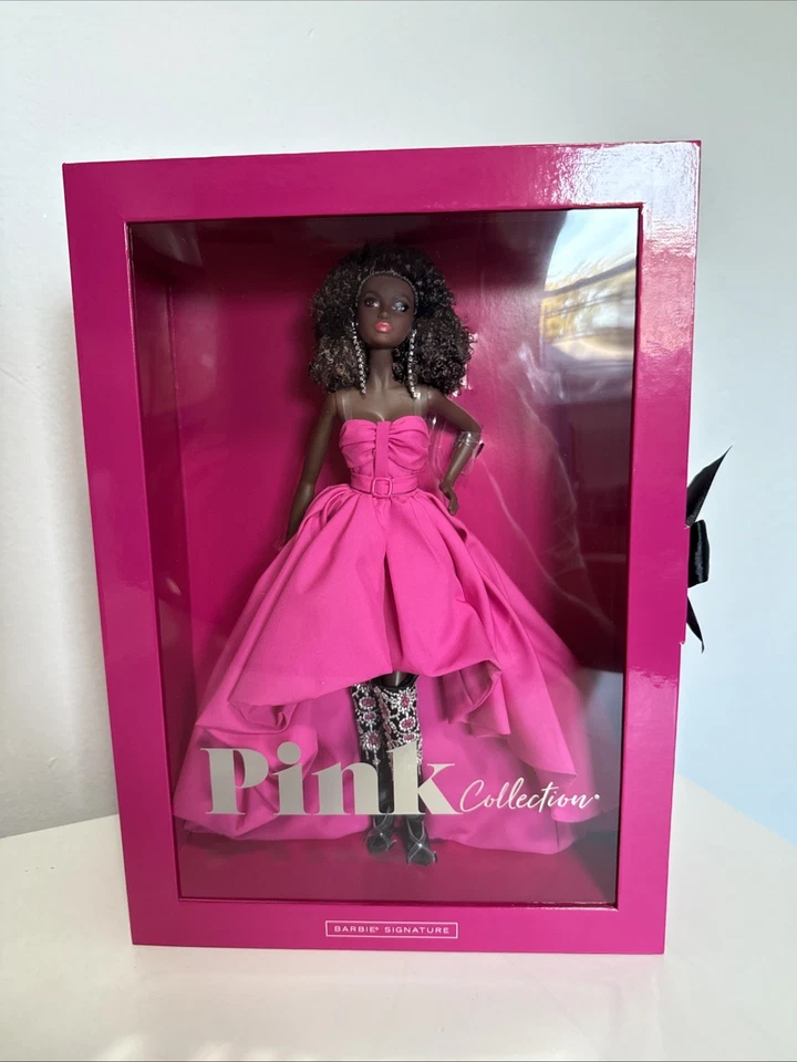 Mattel 2022 Signature Barbie Barbie Pink Collection HBX96
