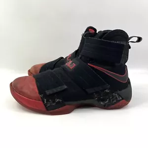 Nike Zoom LeBron Soldier 10 scarpe sneakers US rosse e nere da uomo taglia 9 o 10 - Foto 1 di 24