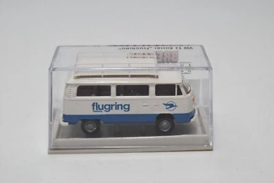 B8 1:87 BREKINA 33129 VW VOLKSWAGEN STATION WAGON TRANSPORTER T2 BUS VAN FLUG... - Immagine 1 di 4