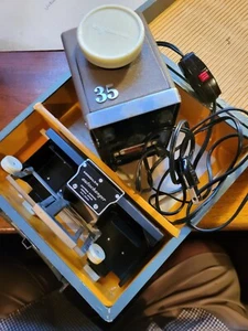 1950’s MINOLTA Mini 35 Slide Projector 35MM, 2X2 Slides Original Box Works - Picture 1 of 8