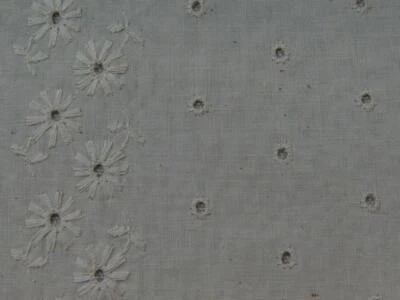 Tela Algodón Vintage Flor Bordado Color Natural 47" x 12" 420 Foto 1 de 4