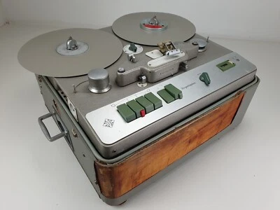 Telefunken M5B Stereo recorder in case with pancakes and manual - Serviced - Image 1 of 4
