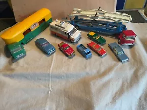 LOTE DE TRABAJO CORGI TRANSPORTER Y CAJA DE ARTE DE CABALLO IMPORTANTE HUSKY LESNEY DINKY WHIZZWHEELS - Imagen 1 de 22