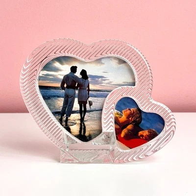 Marco de cristal doble corazón de Mikasa Foto 1 de 4