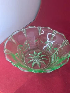 Art Deco Stölzle Czech Uranium Glass Bowl 10 Point Star Pattern To Base - Picture 1 of 4