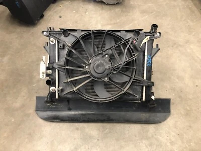 06-09 PONTIAC SOLSTICE RADIATOR FAN AC CONDESER RADIATOR COOLING 2.4L LOT3260 - Image 1 of 4