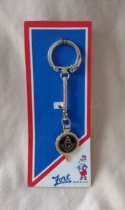 Vtg Masonic Keychain Goldtone On Card Fort Inc USA - Picture 1 of 6