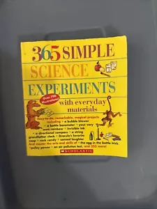 365 Simple Science Experiments with Everday Materials - Picture 1 of 2