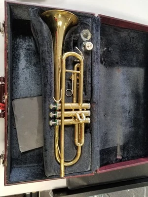 Holton Collegiate T602 Trumpet - Image 1 of 4