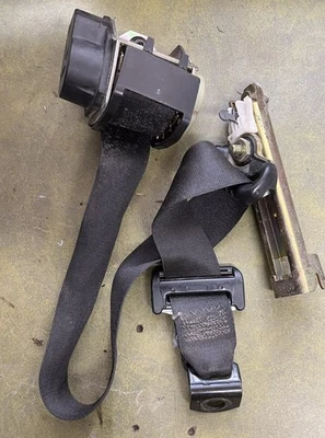 99 Mercedes Benz MB Ml430 Seatbelt Assembly Passenger Right Rear - Image 1 of 4