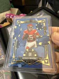 2024 Wild Card 5 Card Draw Patrick Mahomes numerato 3/3 blu (76) - Foto 1 di 2