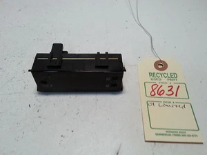 Mitsubishi Montero Limited 2001 tablero de instrumentos reloj digital fabricante de equipos originales #8631 - Imagen 1 de 4