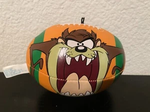 Mini fútbol americano naranja Tasmania Devil Taz 1993 hecho en EE. UU. Loony Toons 5" suave excelente en excelente estado - Imagen 1 de 4