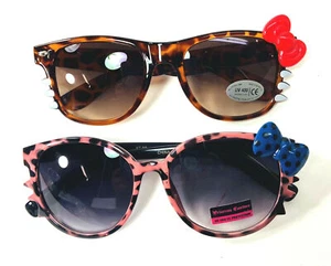Adult Kitty Cat Womens Fashion Sunglasses Tinted Lens 100 UV Protection set - Picture 1 of 3