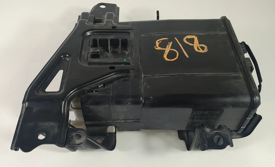 2015-2021 LEXUS NX200T NX300 FUEL VAPOR EVAPORATOR CHARCOAL CANISTER OEM - Image 1 of 4