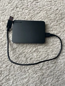 Toshiba Canvio Basics 1TB, External, 5400RPM, 2.5 inch (HDTB410XK3AA) Hard Drive - Afbeelding 1 van 4