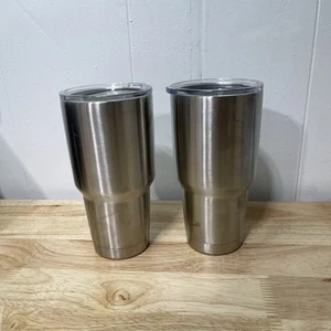 Yeti Rambler 30 oz. Stainless Steel Tumbler Travel Mug with Lid - Picture 1 of 10
