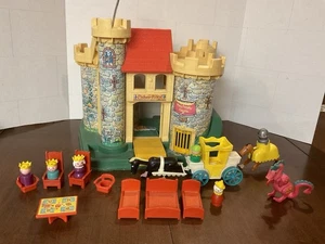 Fisher Price Castle 993 - Vintage, Drachenritter und weiteres Zubehör - Bild 1 von 6