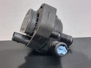 A2118350364 pompa acqua per MERCEDES-BENZ CLASSE C (W205) 180 BLUETEC D 2013 - Picture 1 of 23