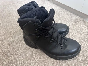 Lowa Black Boots Uk Size 8 - Picture 1 of 5