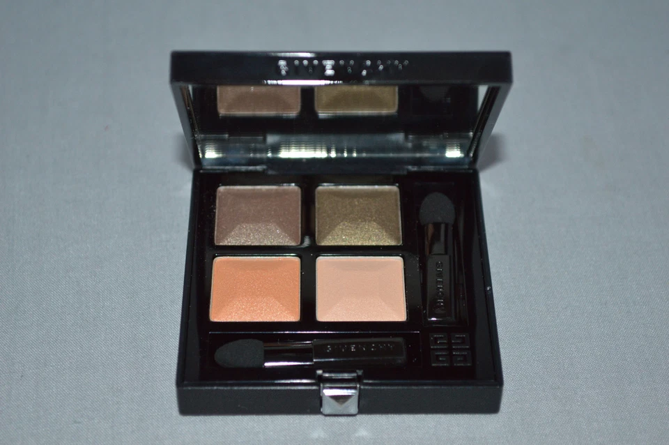 Sombra de ojos intensa y radiante Givenchy Prisme Quatour Quad 6 Confidence .14 oz Foto 1 de 1