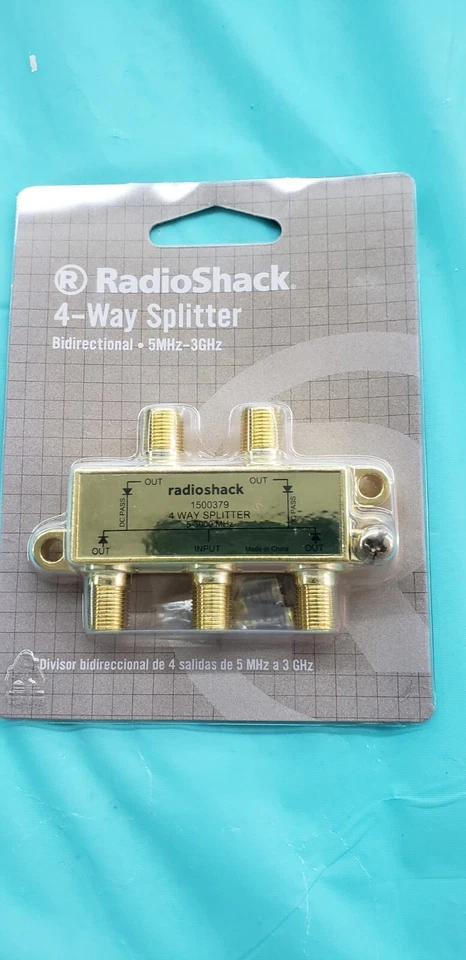 RadioShack Bidirectional 5MHz- 3GHz 4 Way Splitter (1500379) - Image 1 of 1