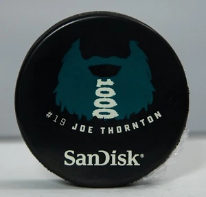 San Jose Sharks 2017 Joe Thornton 1000 Spiele Patrick Marleau 500 Tore Puck - Bild 1 von 2