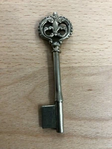 Brass ornamental key blank to suit CHUBB 3G110 DETAINER locks - Picture 1 of 2
