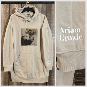 Sudadera con Capucha Ariana Grande x H&M 2019 Tostada Pequeña Thank U Next Tour Usada en Excelente Condición - Imagen 1 de 9