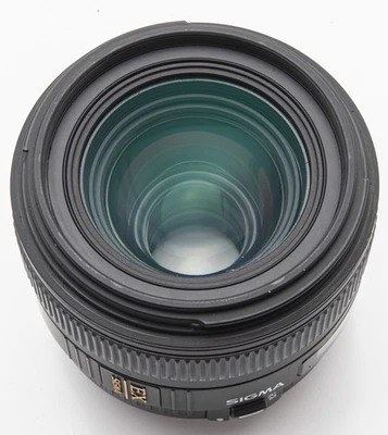 Lens Sigma Ex 30 MM 30mm 1.4 1:1.4 Dc HSM - Canon EOS Digital - Image 1 of 4