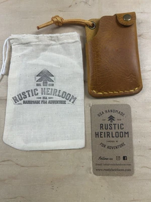 Rustic Heirloom 皮革搭便车钱包 - 蜂窝状 — 第 1/2 张图片