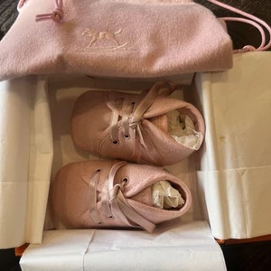 Unused HERMES Baby First Shoes Pink Authentic Shipped from Japan - Picture 1 of 6