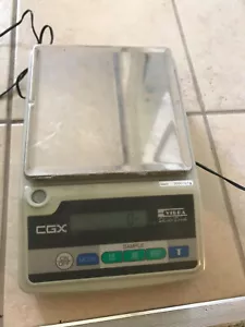 SHINKO DENSHI VIBRA SCALE MODEL CGX3000 count/weigh- 3000gms X 0.1gm hardly used - Picture 1 of 1