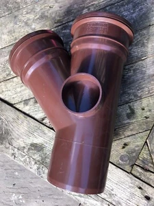 Brown 110mm Push Fit Soil Pipe Y Branch 45 Degree Tee Brett Martin - Picture 1 of 6