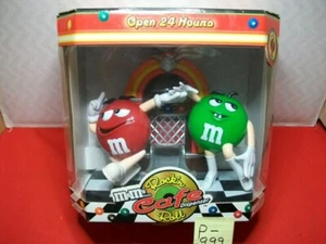 "DISPENSADOR DE CAFÉ OFICIAL MARS M&M ROCK'N ROLL COLECCIONABLE - ""DANCIN' TO THE OLDIES" - Imagen 1 de 4