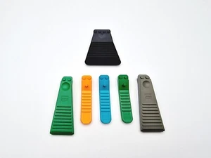 LEGO Brick & Axle Separator All Types Choose Colour & Qty 96874 / 6007 / 55819 - Picture 1 of 8