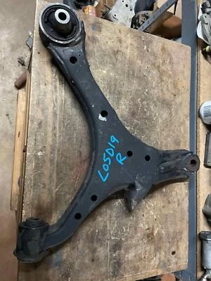 05 Brazo de control inferior delantero derecho HONDA ELEMENT Foto 1 de 2