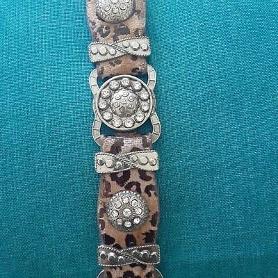  Cinturón Bling con imitación de plata y diamantes. Animal print  Foto 1 de 4