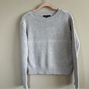 Banana Republic Women’s Gray Crewneck Sweater XS NWT - Picture 1 of 11