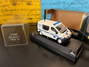 1/50 Verem Renault Trafic SAMU 15 V290 SMUR VLM medecin notarzt ambulance - Imagen 1 de 1
